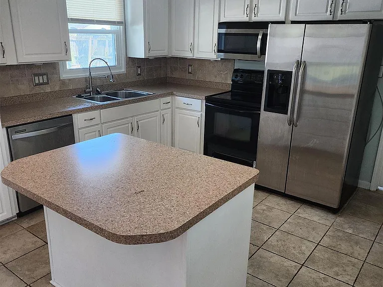 7970 La Nain Dr — Photo 4