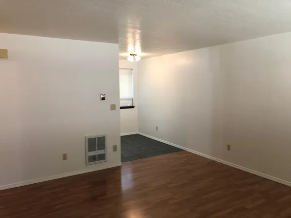 1218 W Cherry Ave #2, Yakima, WA 98902