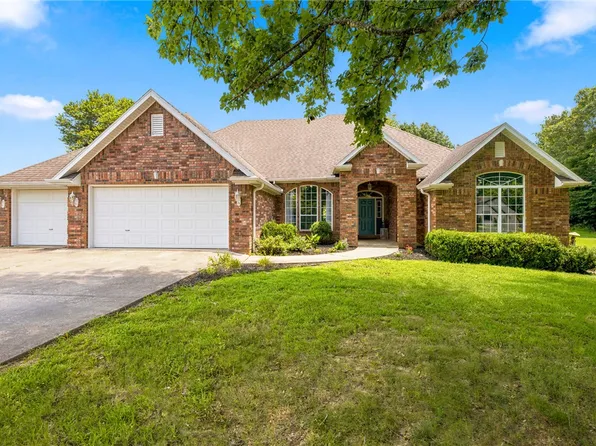 420 N Cedar Ridge Ln, Fayetteville, AR 72704