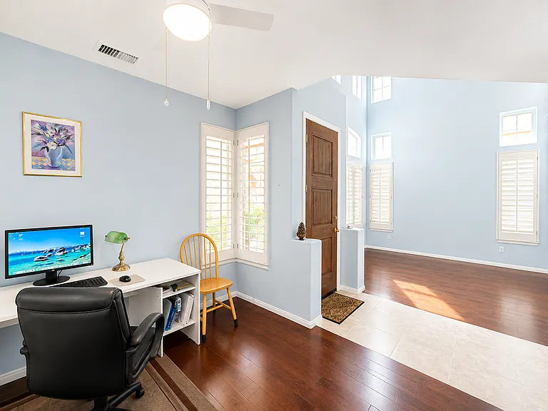 3574 Torrey View Ct — Photo 5