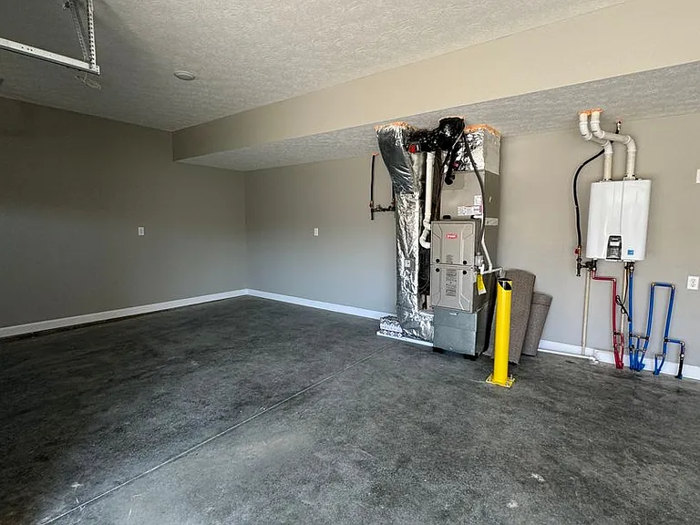 2509 Yeoman Ln — Photo 31
