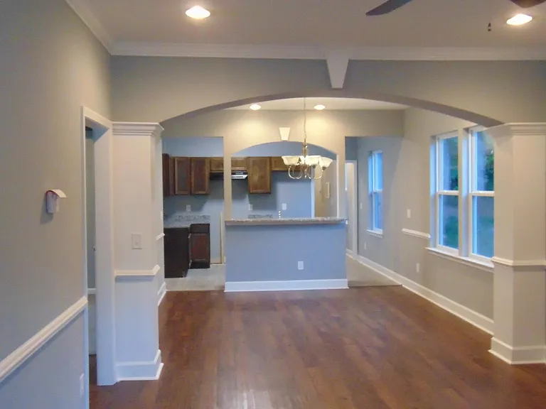 2327 Santee Ave — Photo 12