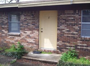 74 2nd Ave APT 3, Shalimar, FL 32579