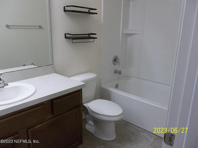 618 Servia Dr — Photo 12