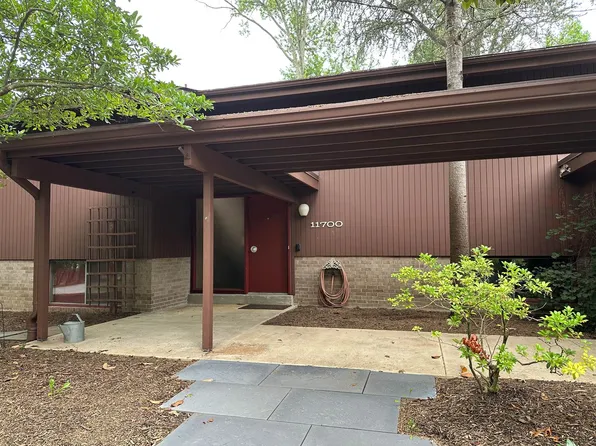 11700 Karen Dr, Rockville, MD 20854