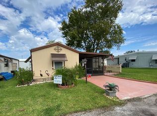 3 Pearl Dr, Eustis, FL 32726