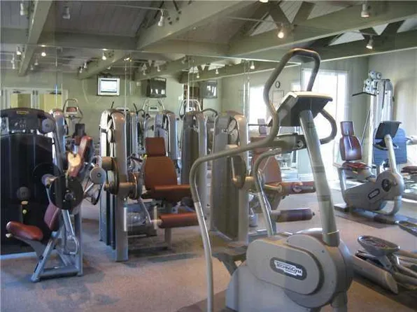 7545 Charmant Dr, San Diego, CA