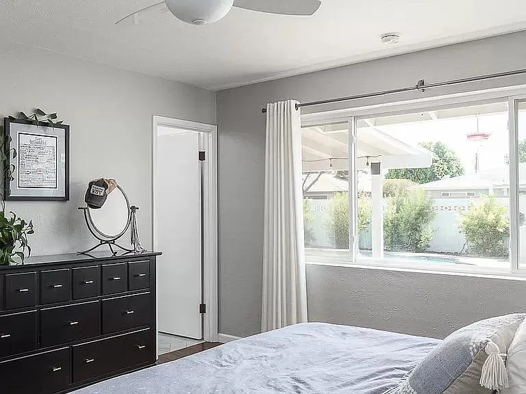 3326 N 63rd Pl — Photo 18