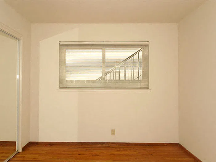 559 Matadero Avenue — Photo 4