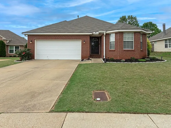 1560 Hawthorne Ln, Prattville, AL 36066