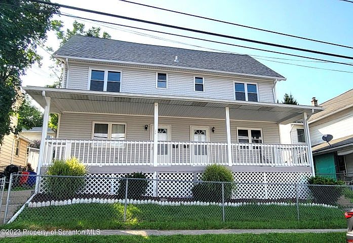 1st image of 211 N Lincoln St #1