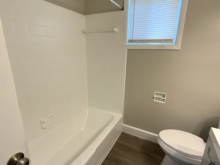 Cloverdale Estates — Photo 15