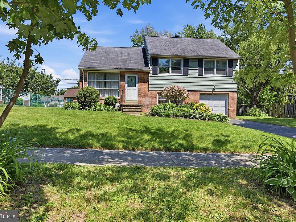 1st image of 2617 Maclary Dr