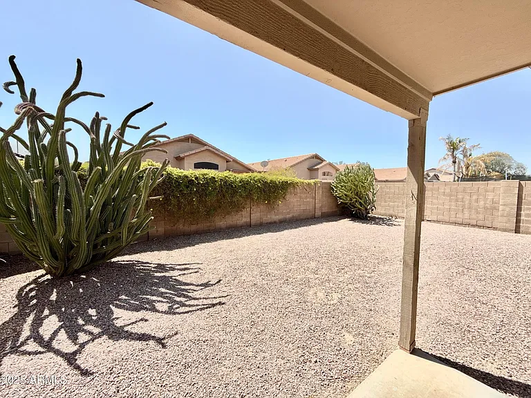 13719 W Keim Dr — Photo 22