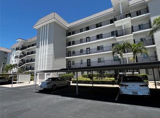8977 Midnight Pass Rd APT 521, Sarasota, FL 34242