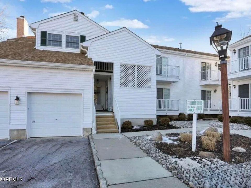 1st image of 22 Alexandria Way