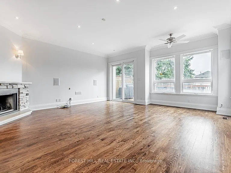 415 Deloraine Ave — Photo 19