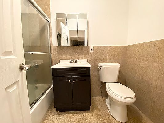 4th image of 442 3rd Ave #2J