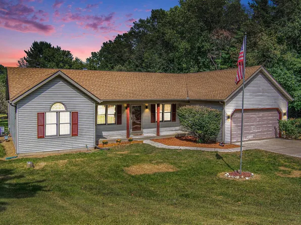 17283 Adams Rd, Granger, IN 46530