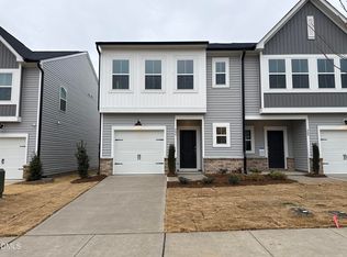 206 Flagstone Way, Clayton, NC 27520
