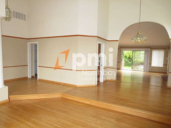 4th image of 1918 Orchard View Dr