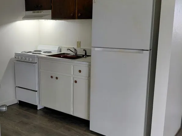 Randolph Commons, 716 Randolph St APT 11, Waterloo, IA 50702