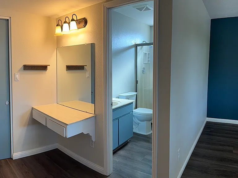 1716 E La Jolla Dr — Photo 11