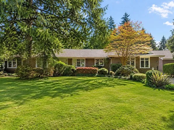 13666 30th Ave, Surrey, BC V4P 1T9