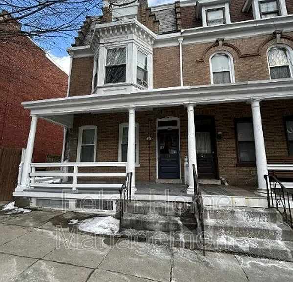 19 S Ann St #7 — Photo 1