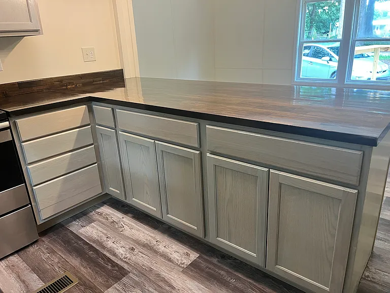 Peninsula in kitchen