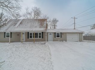 726 Fremont Rd, Valparaiso, IN 46385