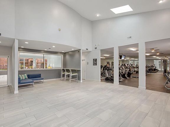 5th image of 15515 Lakeside Village Dr APT 102