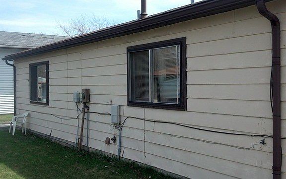 4th image of 3911 171st St