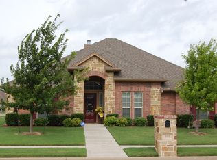 101 Monarch Ct, Waxahachie, TX 75165