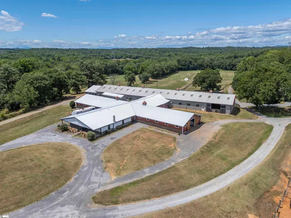 140 Joanda Farm Rd, Mooresboro, NC 28114