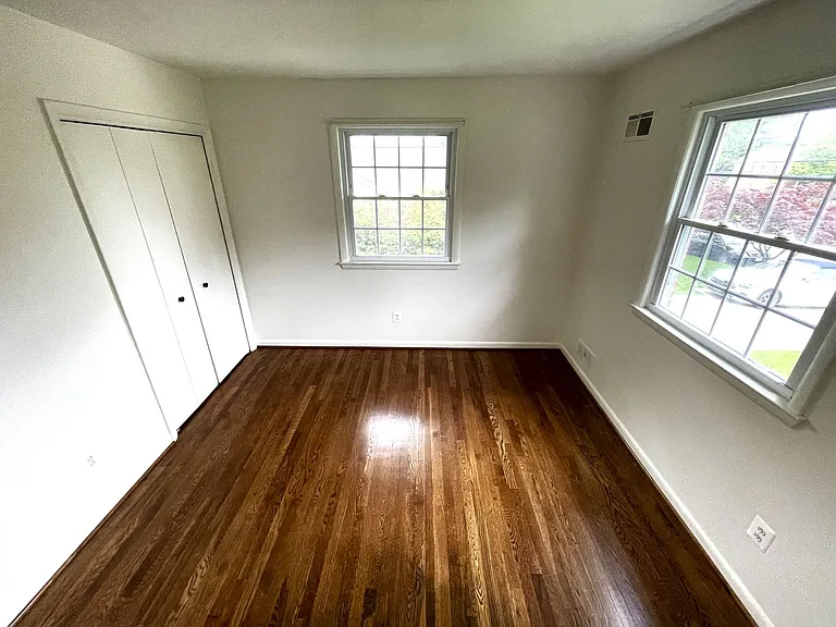 8410 Buckhannon Dr — Photo 23
