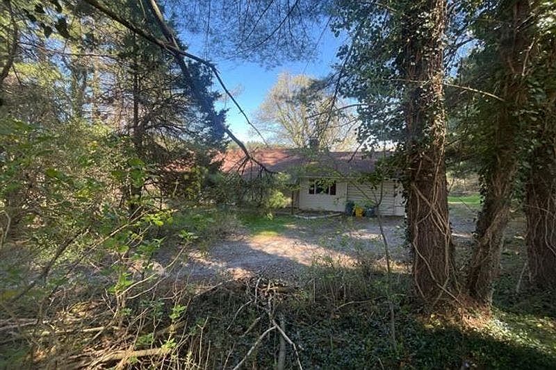 1st image of 4747 Schalk Rd #1