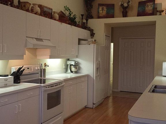 4th image of 3821 Saint Armens Cir