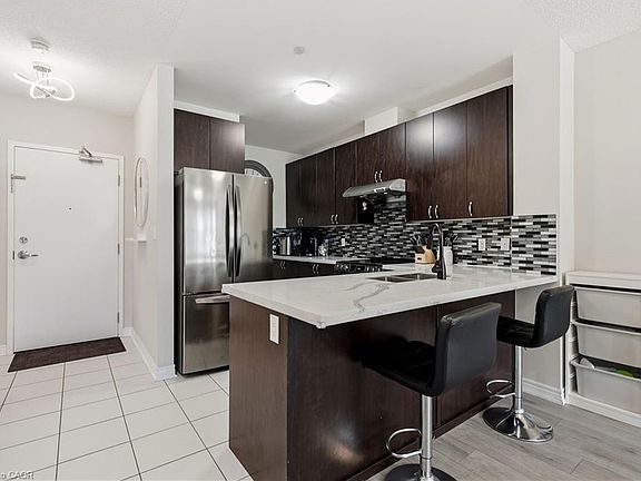 4th image of 7400 Markham Rd Unit 203