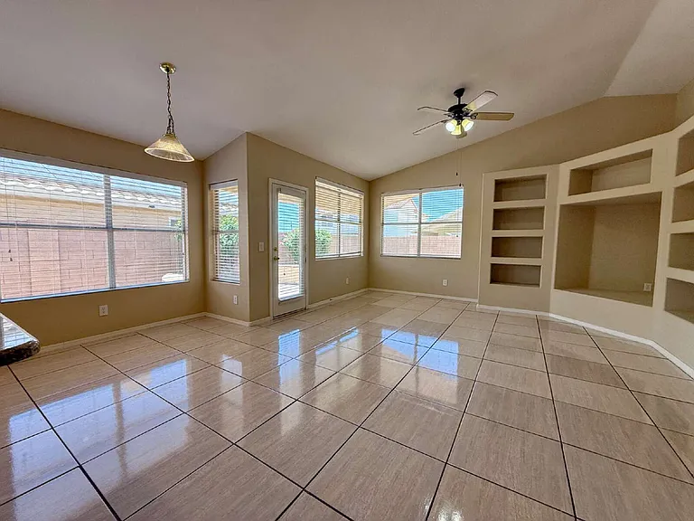 9821 W Yukon Dr — Photo 19
