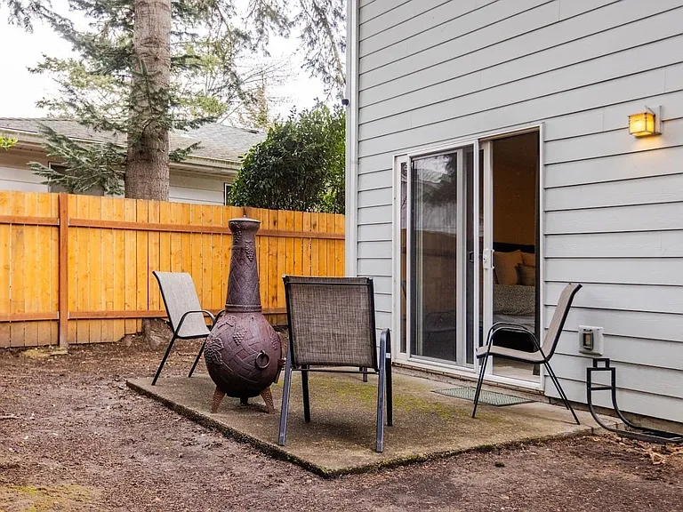 7055 SW Wilson Ave — Photo 10