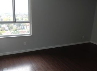 2550 Pharmacy Ave #1820, Toronto, ON M1W 1H9