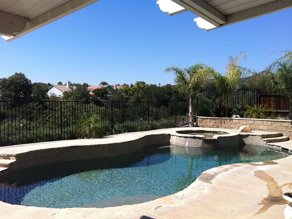 1st image of 40021 Lafayette Dr