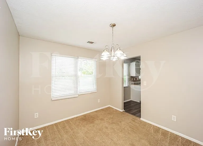 1287 Mill Lake Cir — Photo 5