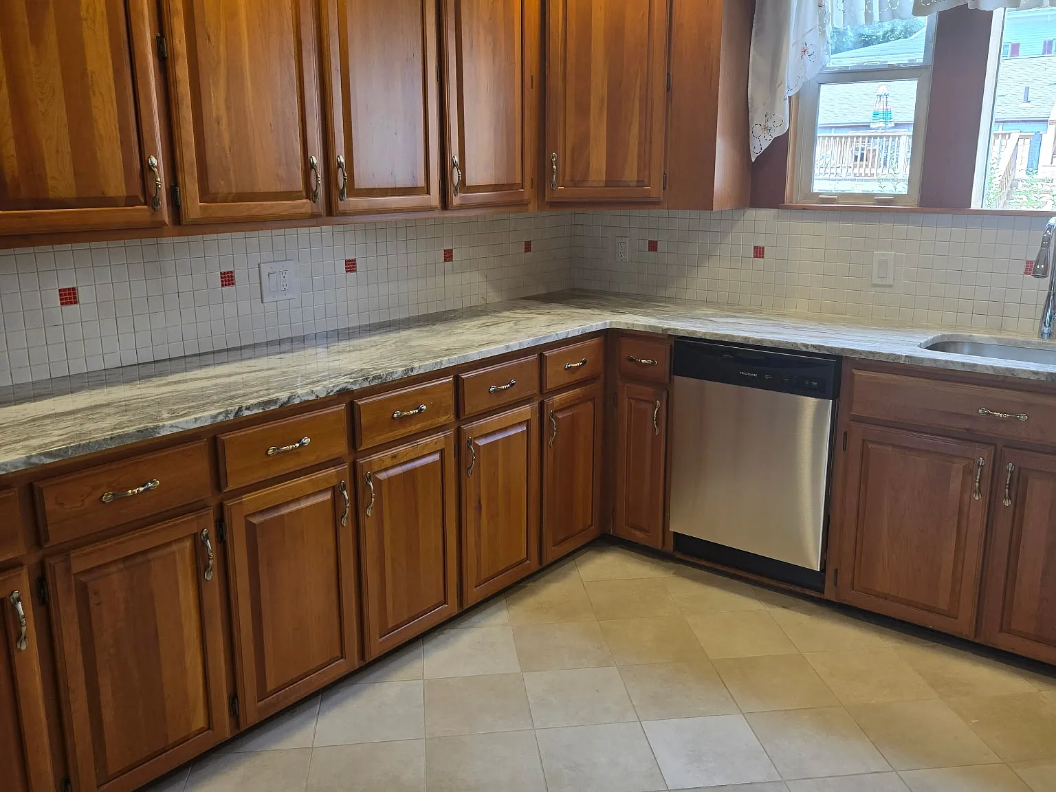 3 bed, 1300 sqft, $3,400 — Photo 1