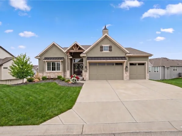 2456 W 176th St, Overland Park, KS 66085