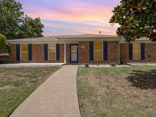 729 Kingsbridge Dr, Garland, TX 75040