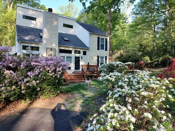 8304 Poplar Hollow Trl, North Chesterfield, VA 23235