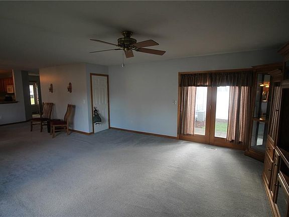 5th image of 3976 Kelly Ln