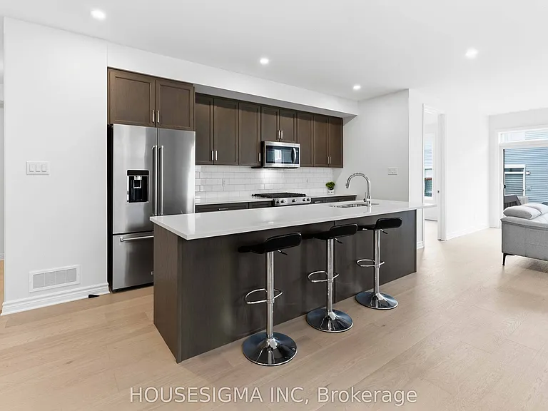 126 Lumen Pl — Photo 9